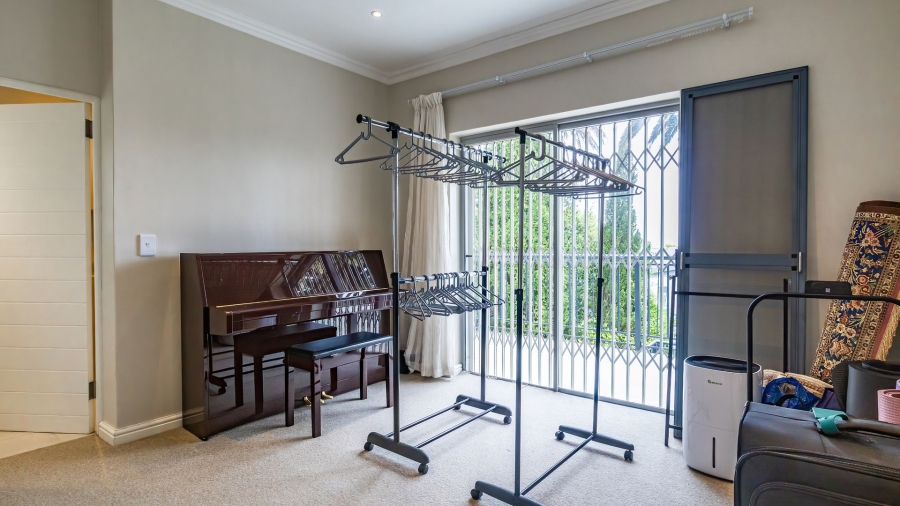 To Let 3 Bedroom Property for Rent in Bishopscourt Western Cape